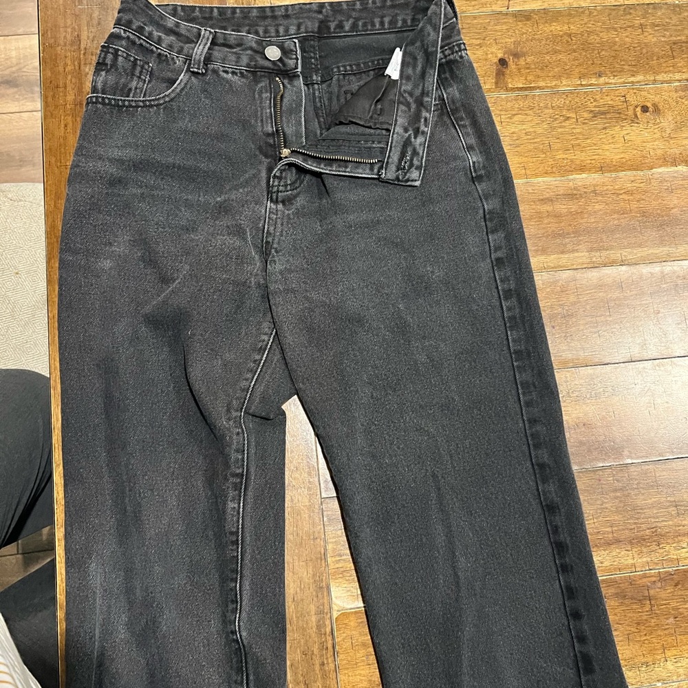 Black Boyfriend Jeans with High-Rise Waist - Picture 4 of 4